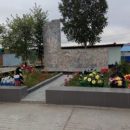 Главу Дипкунского сельсовета наказали за «неправильных» солдат на памятнике