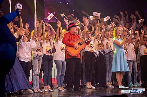 Фортепиано и гранты на 100 тысяч получили победители «Детства на Амуре»